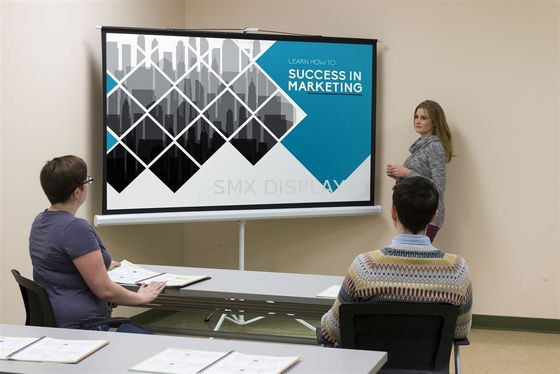 jakość Ekrany projekcyjne na statywie 84x84 cale Portable 1.0 Gain Fabryka